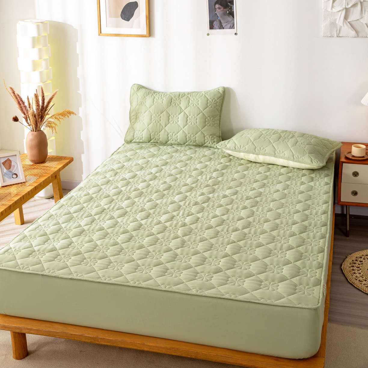 91家纺网 家纺一手货源 找家纺 恬澳家纺 2025新款简约亲肤夹棉床笠-四叶草 四叶草-豆绿