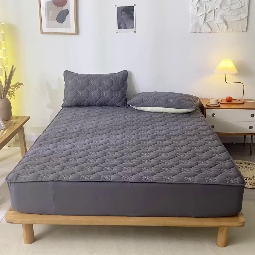 91家纺网 家纺一手货源 找家纺 恬澳家纺 2025新款简约亲肤夹棉床笠-四叶草 四叶草-深灰