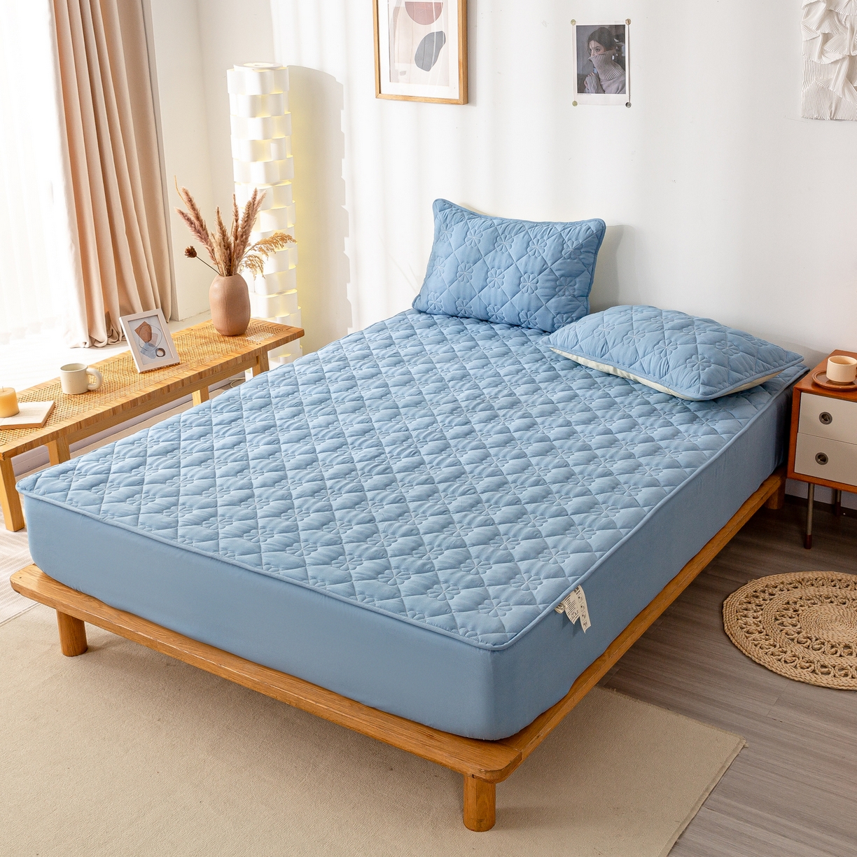 91家纺网 家纺一手货源 找家纺 恬澳家纺 2025新款简约亲肤夹棉床笠-四叶草 四叶草-湖蓝