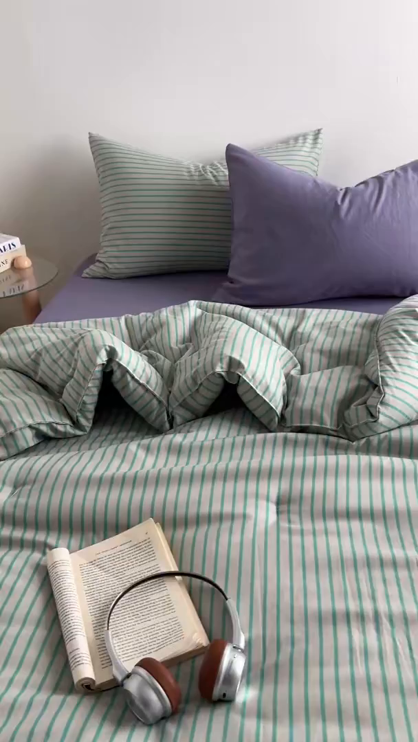 91家纺网 家纺一手货源 找家纺 优选 2025新款冬被水洗棉被子被芯 条纹绿+酱紫