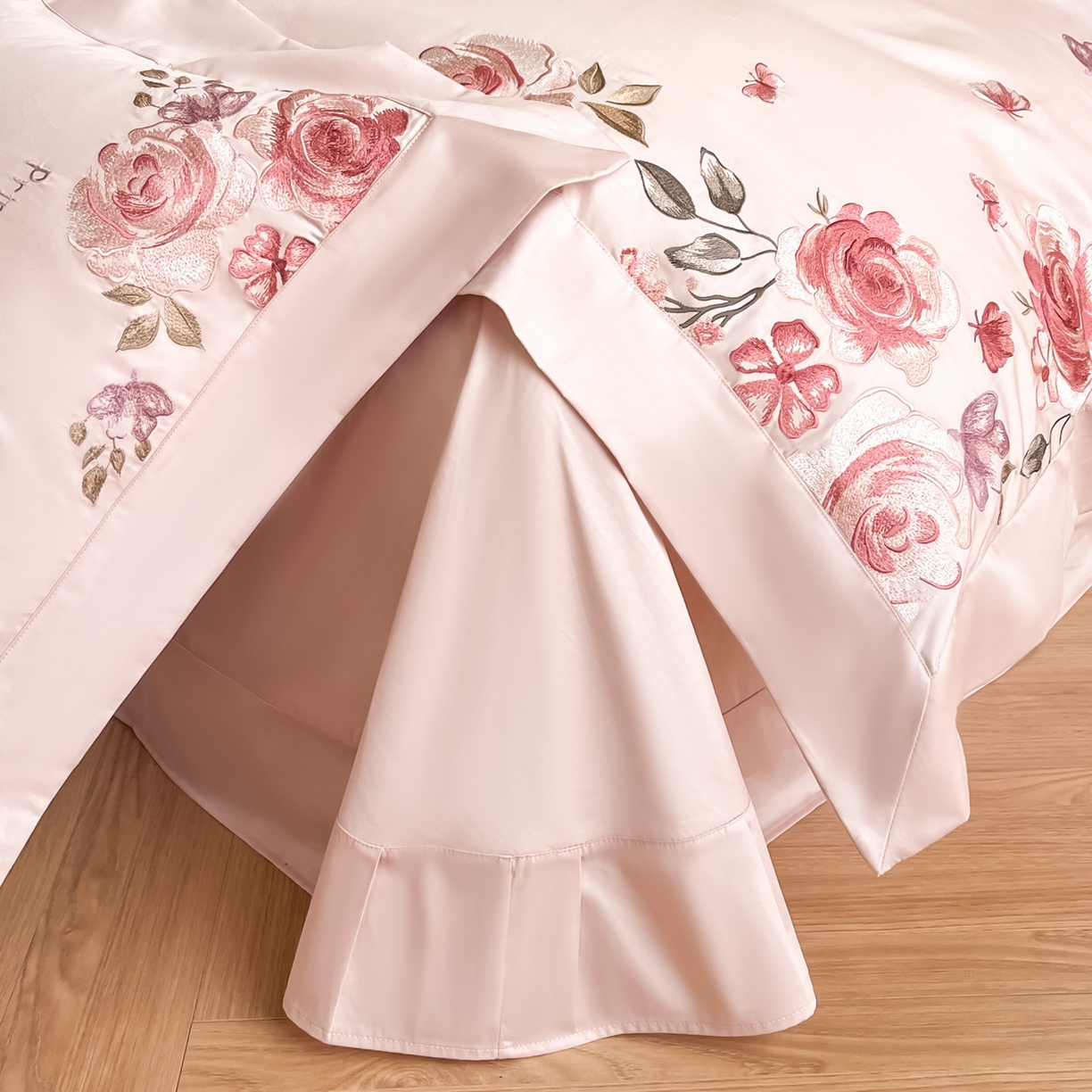 91家纺网 家纺一手货源 找家纺 （总）祺瑞佳家纺 2025新款100%双面纯棉法式刺绣花四件套全棉四季款床单床笠-玫瑰花语（标准-券后不得低于288元！ 大号- 券后不得低于308元！）