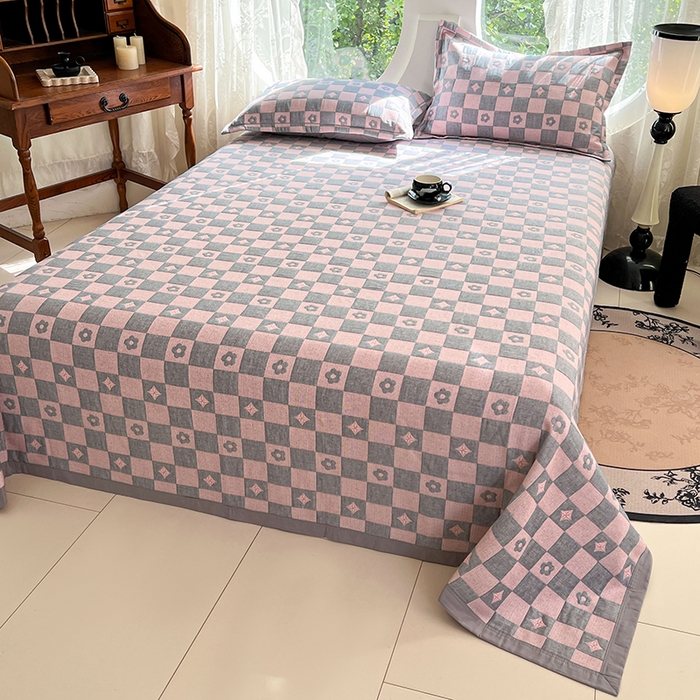 91家纺网 家纺一手货源 找家纺 yyds网供 2025新款A类色织全棉三层纱布床盖三件套喷气夹棉盖毯夏被厚床单多功能榻榻米风格一 小香风灰粉