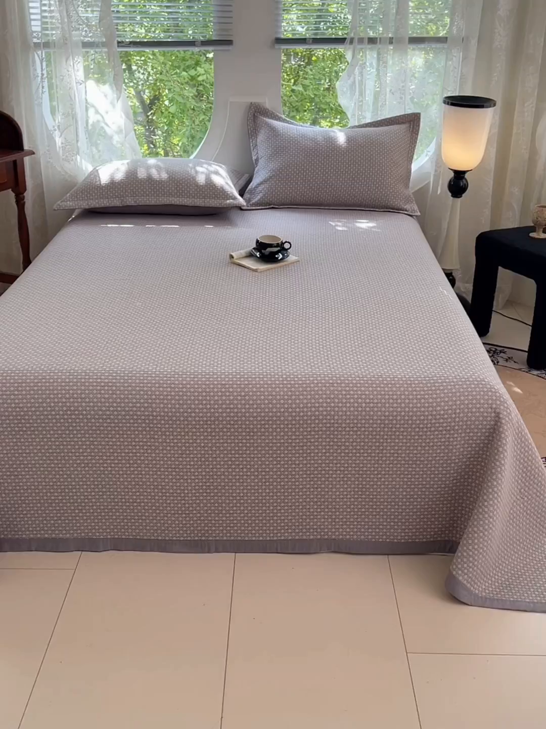 91家纺网 家纺一手货源 找家纺 yyds网供 2025新款A类色织全棉三层纱布床盖三件套喷气夹棉盖毯夏被厚床单多功能榻榻米风格一 星光点点灰