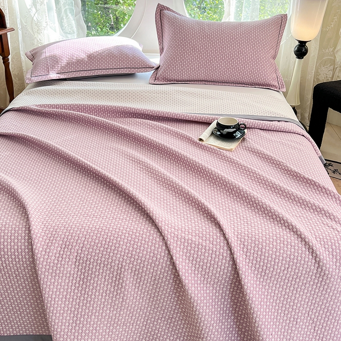 91家纺网 家纺一手货源 找家纺 yyds网供 2025新款A类色织全棉三层纱布床盖三件套喷气夹棉盖毯夏被厚床单多功能榻榻米风格一 星光点点紫