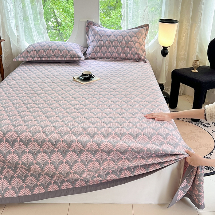 91家纺网 家纺一手货源 找家纺 yyds网供 2025新款A类色织全棉三层纱布床盖三件套喷气夹棉盖毯夏被厚床单多功能榻榻米风格二 贝壳密林灰粉