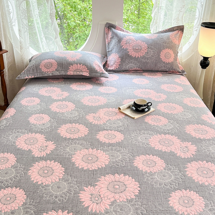 91家纺网 家纺一手货源 找家纺 yyds网供 2025新款A类色织全棉三层纱布床盖三件套喷气夹棉盖毯夏被厚床单多功能榻榻米风格二 暖阳灰粉