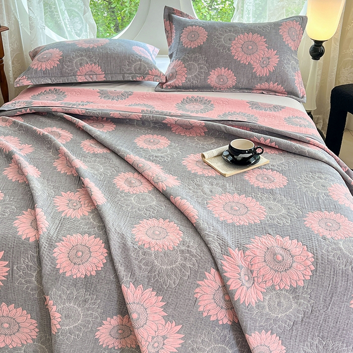 91家纺网 家纺一手货源 找家纺 yyds网供 2025新款A类色织全棉三层纱布床盖三件套喷气夹棉盖毯夏被厚床单多功能榻榻米风格二 暖阳灰粉