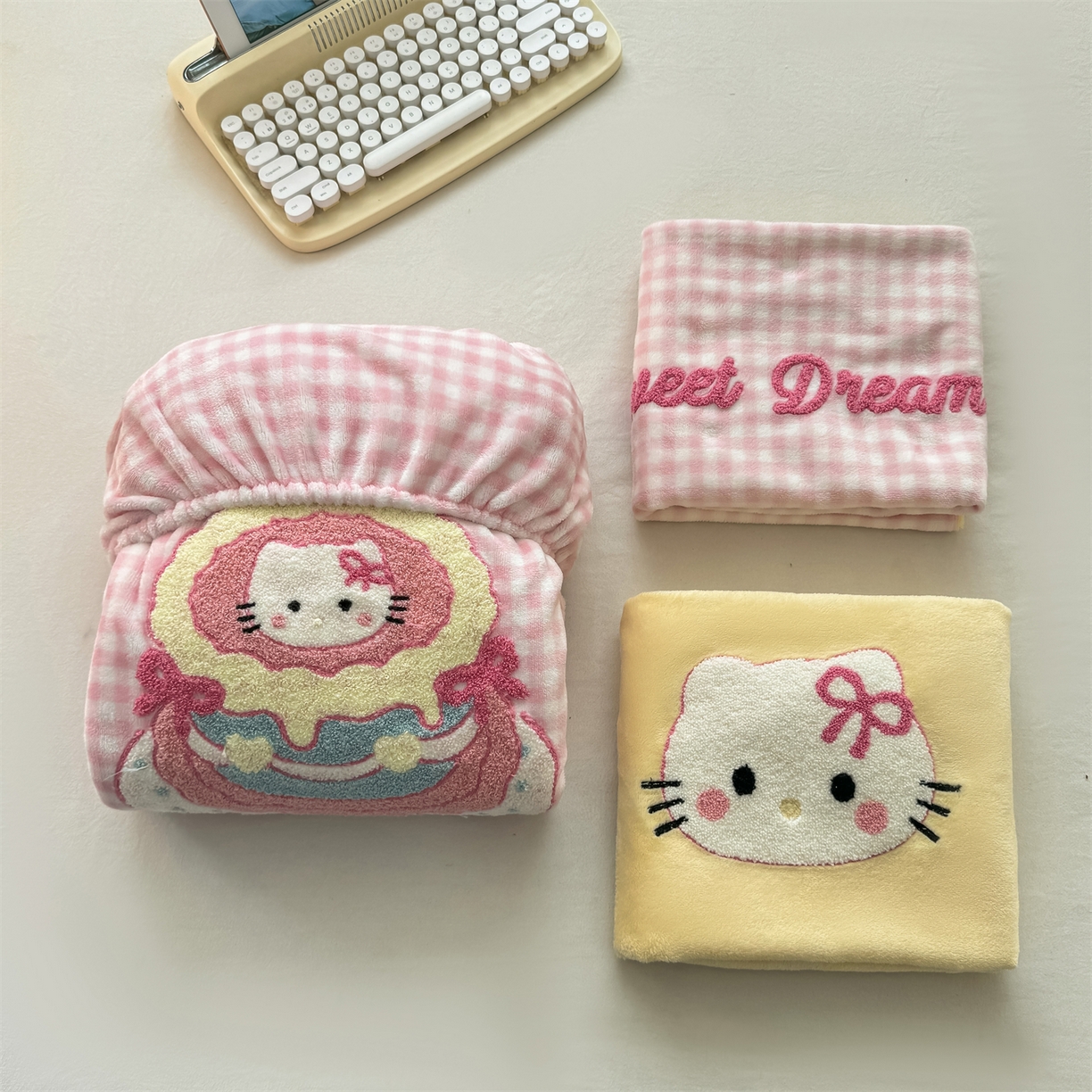 91家纺网 家纺一手货源 找家纺 灰鲸 2025新款高克重牛奶绒毛巾绣床笠单床笠单品床笠床笠单件 粉格蛋糕喵