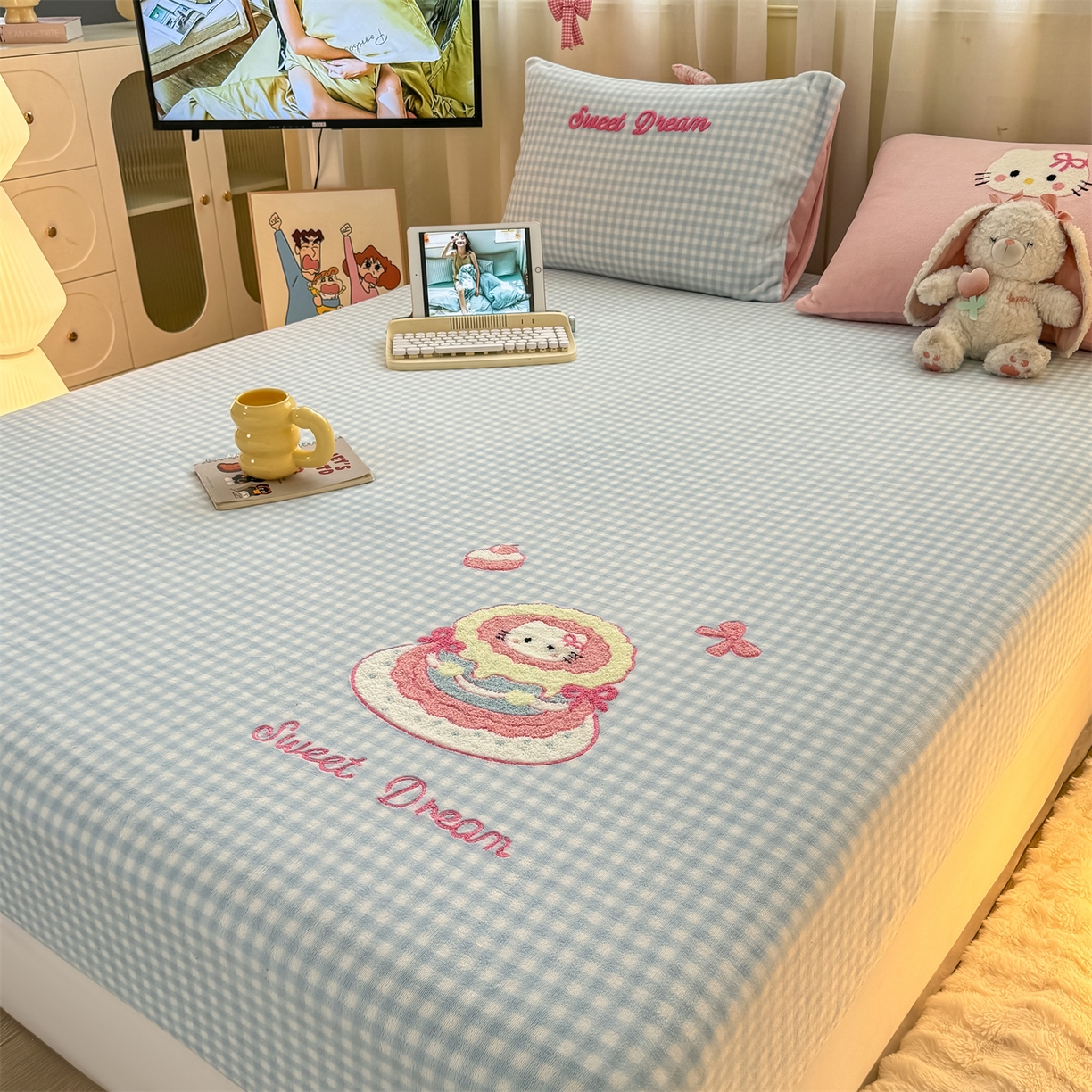 91家纺网 家纺一手货源 找家纺 灰鲸 2025新款高克重牛奶绒毛巾绣床笠单床笠单品床笠床笠单件 蓝格蛋糕喵