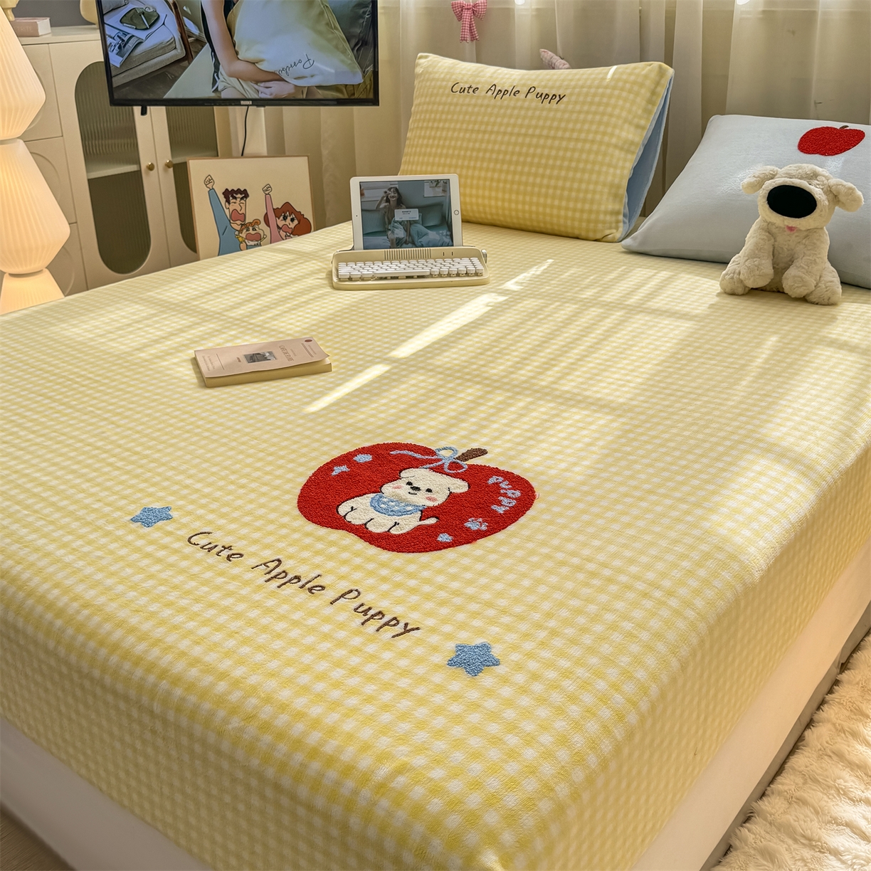 91家纺网 家纺一手货源 找家纺 灰鲸 2025新款高克重牛奶绒毛巾绣床笠单床笠单品床笠床笠单件 黄格苹果狗