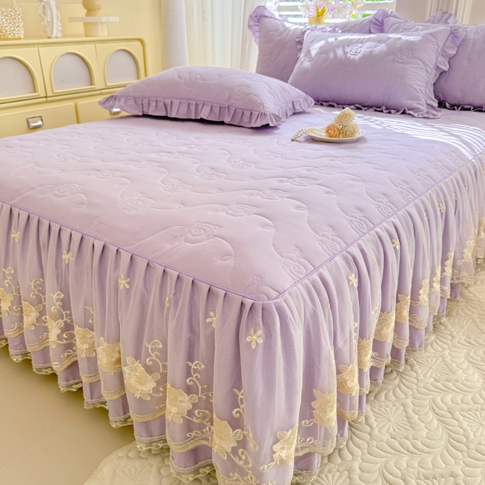 91家纺网 家纺一手货源 找家纺 美达家纺 2025新款玫瑰系列全棉夹棉床裙 玫瑰-紫色