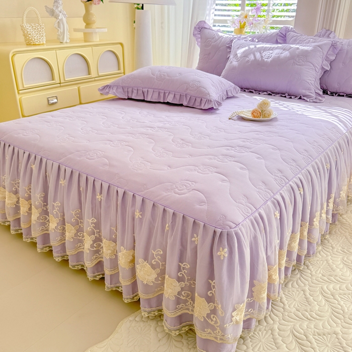 91家纺网 家纺一手货源 找家纺 美达家纺 2025新款玫瑰系列全棉夹棉床裙 玫瑰-紫色