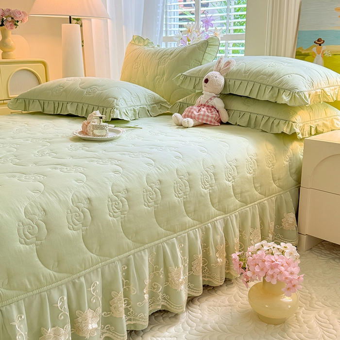 91家纺网 家纺一手货源 找家纺 美达家纺 2025新款玫瑰系列全棉夹棉床盖四件套 玫瑰-嫩绿