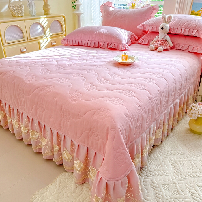 91家纺网 家纺一手货源 找家纺 美达家纺 2025新款玫瑰系列全棉夹棉床盖四件套 玫瑰-浅玉