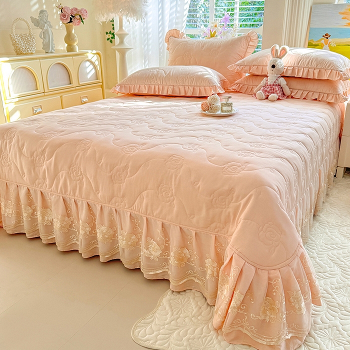 91家纺网 家纺一手货源 找家纺 美达家纺 2025新款玫瑰系列全棉夹棉床盖四件套 玫瑰-米咖