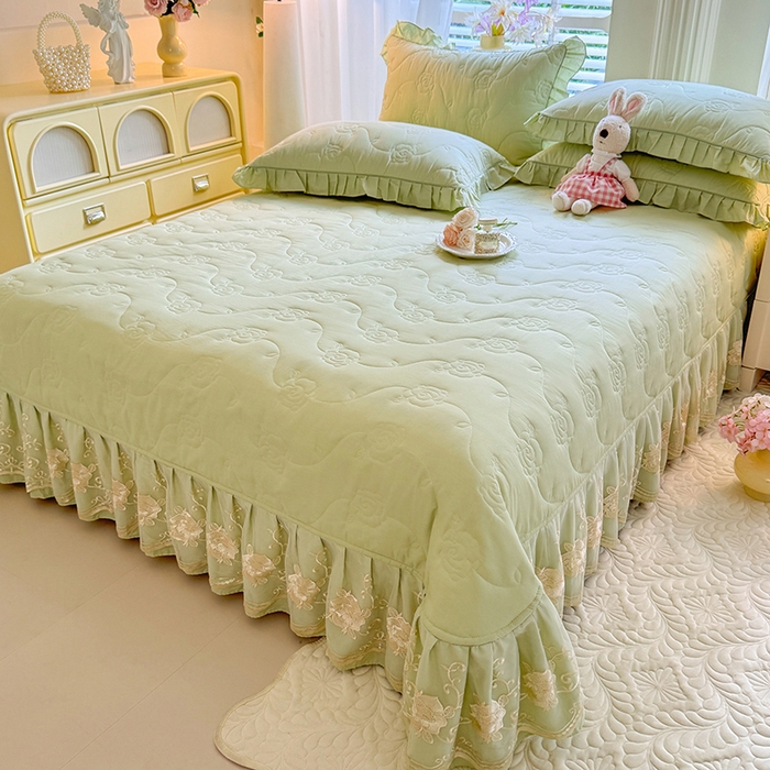 91家纺网 家纺一手货源 找家纺 美达家纺 2025新款玫瑰系列全棉夹棉床盖四件套 玫瑰-嫩绿