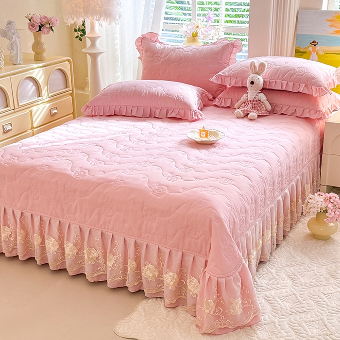 91家纺网 家纺一手货源 找家纺 美达家纺 2025新款玫瑰系列全棉夹棉床盖四件套 玫瑰-浅玉