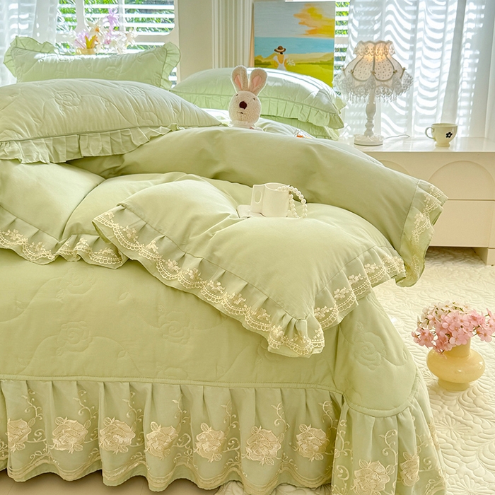 91家纺网 家纺一手货源 找家纺 美达家纺 2025新款玫瑰系列全棉夹棉床盖四件套 玫瑰-嫩绿