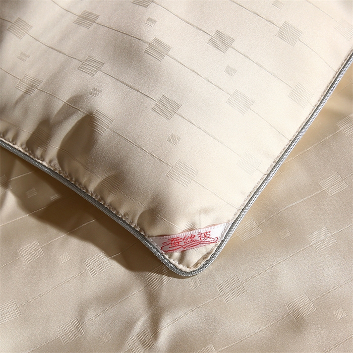 91家纺网 家纺一手货源 找家纺 前程家纺 2025新款彩丝小方格被冬被被子被芯春秋被棉被夏被空调被 彩丝小方格-香槟金