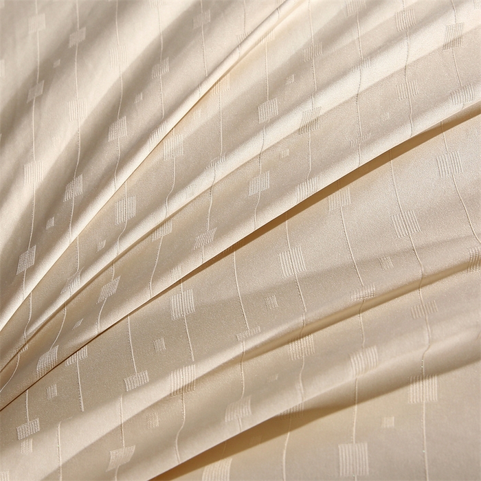 91家纺网 家纺一手货源 找家纺 前程家纺 2025新款彩丝小方格被冬被被子被芯春秋被棉被夏被空调被 彩丝小方格-香槟金