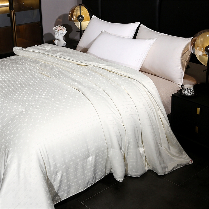 91家纺网 家纺一手货源 找家纺 前程家纺 2025新款彩丝小方格被冬被被子被芯春秋被棉被夏被空调被 彩丝小方格-米白色