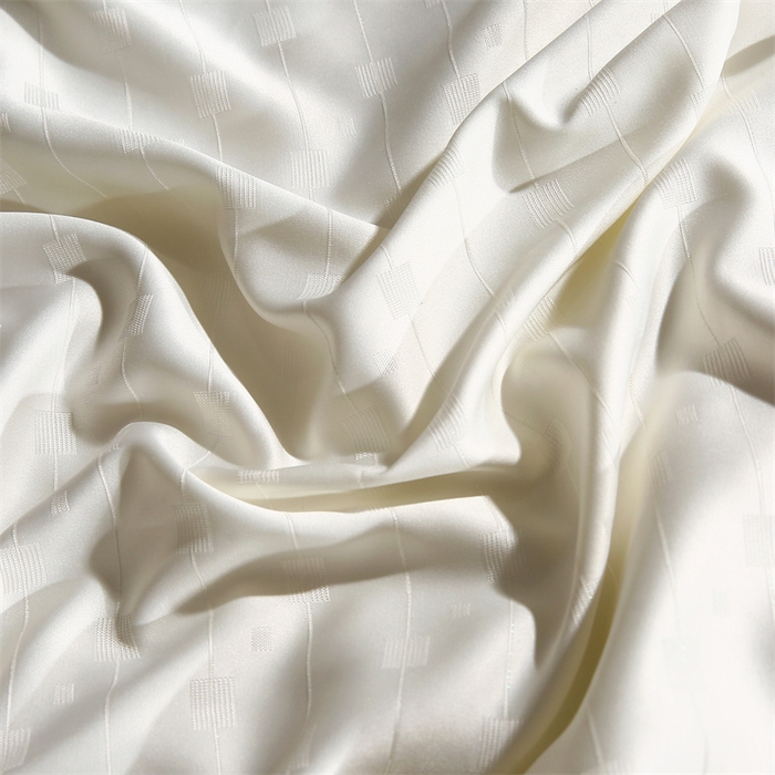 91家纺网 家纺一手货源 找家纺 前程家纺 2025新款彩丝小方格被冬被被子被芯春秋被棉被夏被空调被 彩丝小方格-米白色