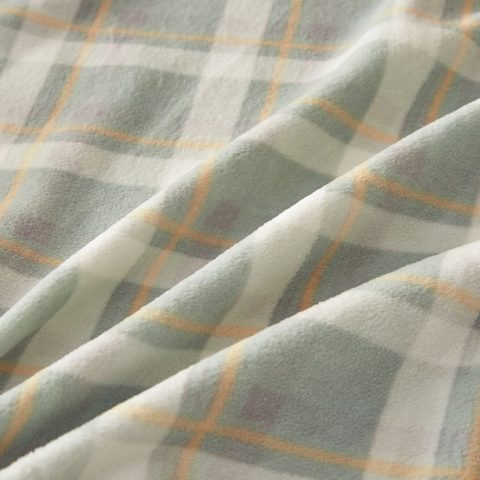 91家纺网 家纺一手货源 找家纺 一禾 2025新款简约印花高克重牛奶绒床笠 简兮绿