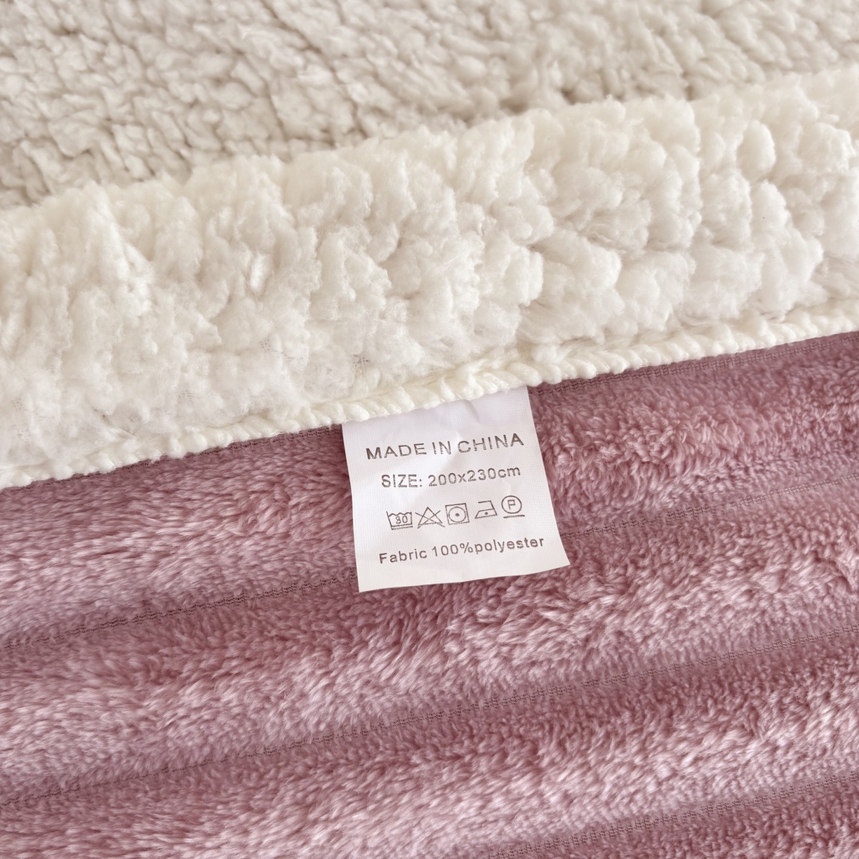 91家纺网 家纺一手货源 找家纺 枋梢家纺 2025新款仿兔毛绒大抽条羊羔绒毛毯反包双层条纹羊羔绒法兰绒毛毯跨境外贸 香芋紫