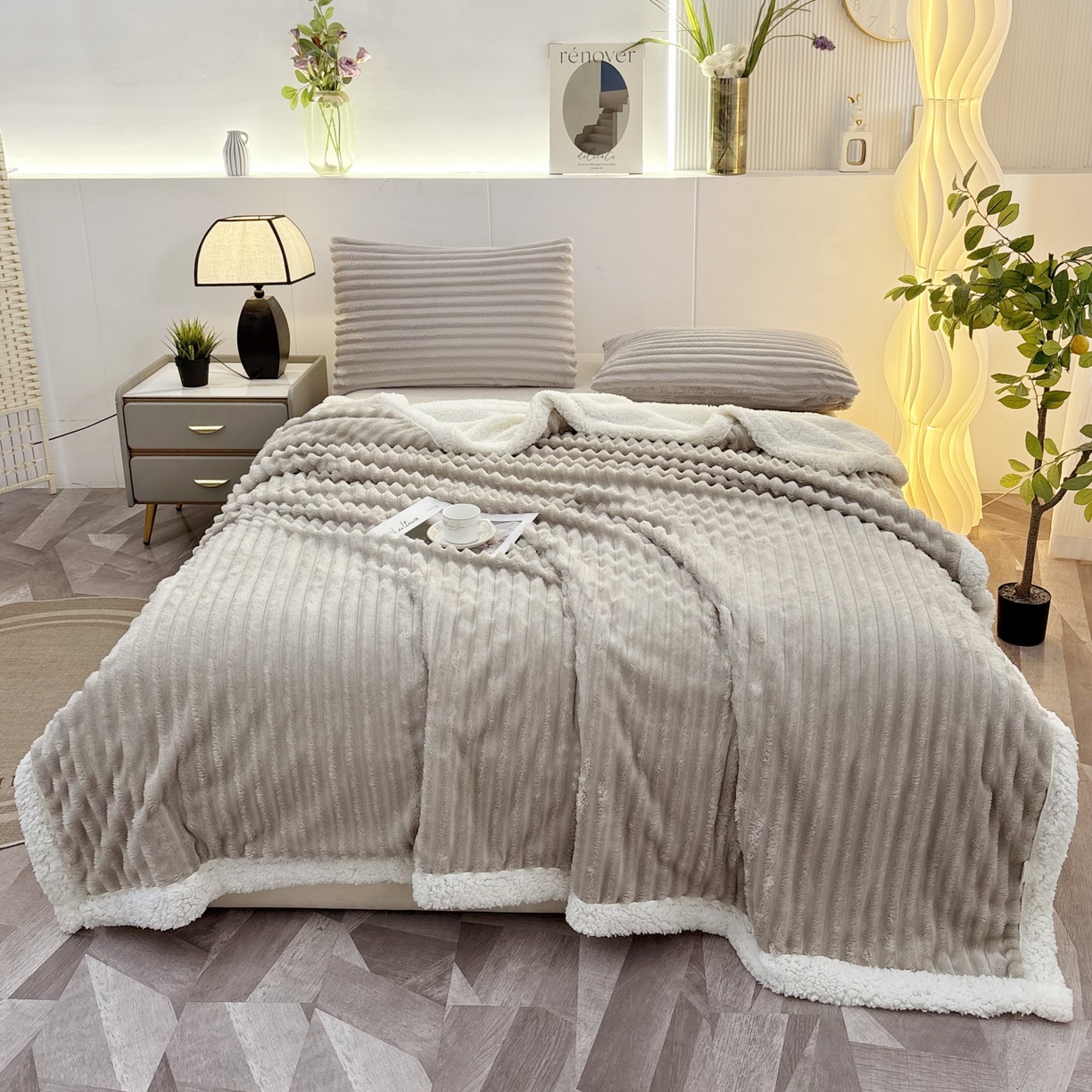 91家纺网 家纺一手货源 找家纺 枋梢家纺 2025新款仿兔毛绒大抽条羊羔绒毛毯反包双层条纹羊羔绒法兰绒毛毯跨境外贸 银灰