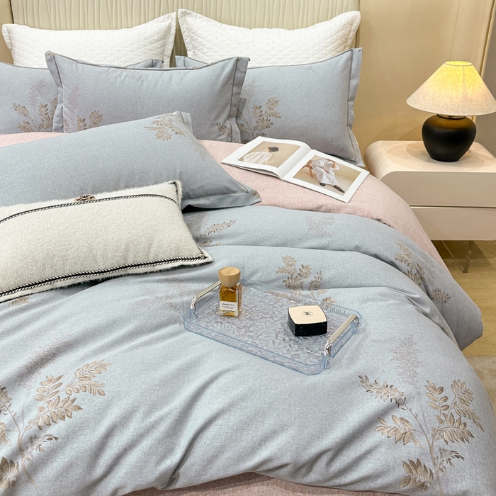 91家纺网 家纺一手货源 找家纺 凌鼎 2025新款喷气加厚磨毛四件套系列1 静初灰