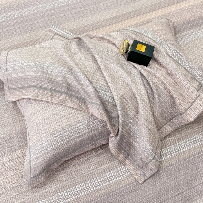 91家纺网 家纺一手货源 找家纺 凌鼎 2025新款喷气加厚磨毛四件套系列1 伦敦假日咖