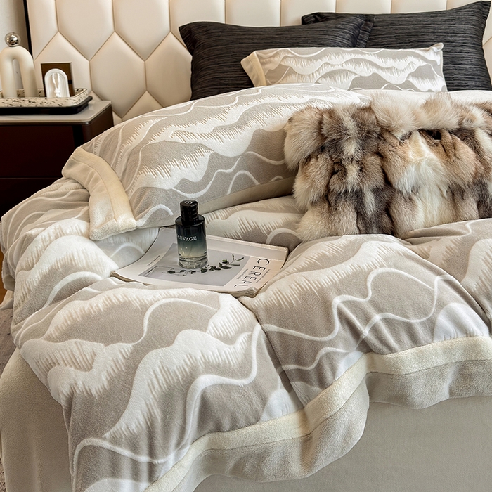 91家纺网 家纺一手货源 找家纺 若未家居 LOVEWE HOUSE 2025新款220高克重牛奶绒色烂双拼四件套 波澜壮阔 灰