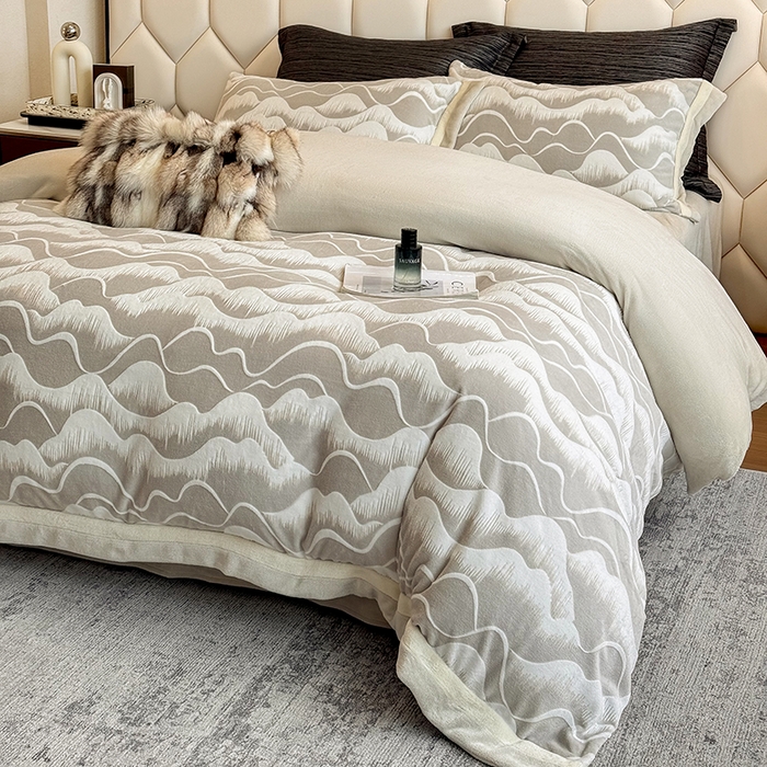 91家纺网 家纺一手货源 找家纺 若未家居 LOVEWE HOUSE 2025新款220高克重牛奶绒色烂双拼四件套 波澜壮阔 灰