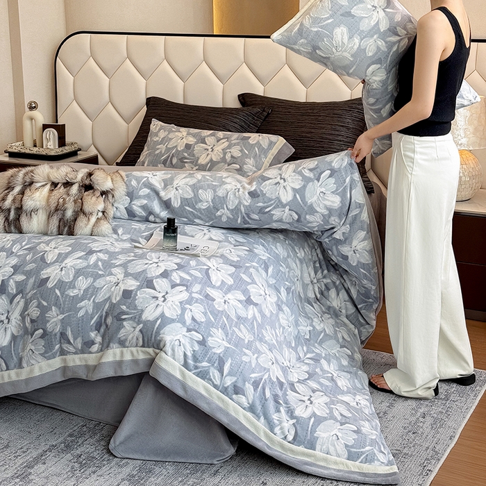 91家纺网 家纺一手货源 找家纺 若未家居 LOVEWE HOUSE 2025新款220高克重牛奶绒色烂双拼四件套 花漾梦雨 兰