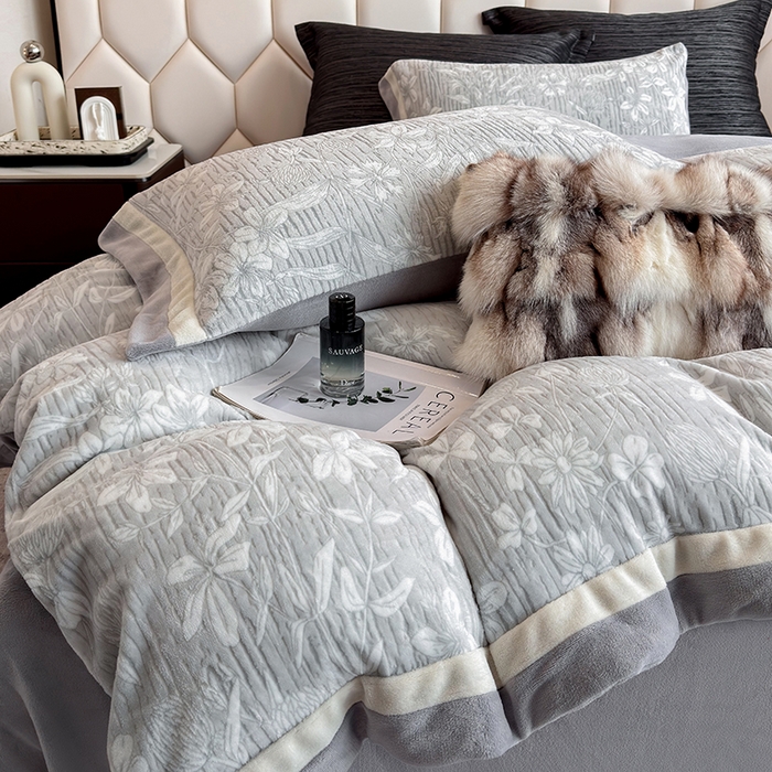 91家纺网 家纺一手货源 找家纺 若未家居 LOVEWE HOUSE 2025新款220高克重牛奶绒色烂双拼四件套 花音灰