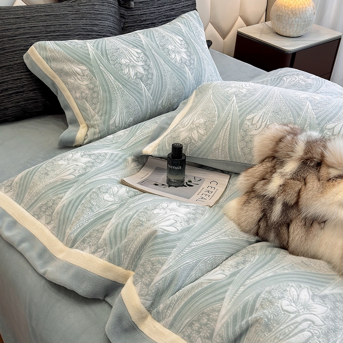 91家纺网 家纺一手货源 找家纺 若未家居 LOVEWE HOUSE 2025新款220高克重牛奶绒色烂双拼四件套 流年花束 蓝灰