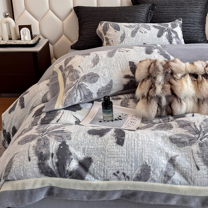 91家纺网 家纺一手货源 找家纺 若未家居 LOVEWE HOUSE 2025新款220高克重牛奶绒色烂双拼四件套 疏影灰