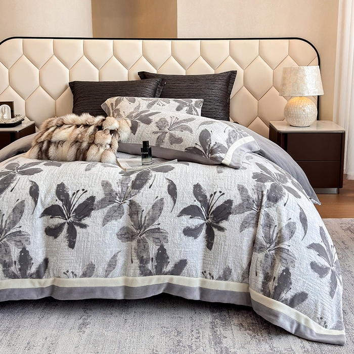 91家纺网 家纺一手货源 找家纺 若未家居 LOVEWE HOUSE 2025新款220高克重牛奶绒色烂双拼四件套 疏影灰