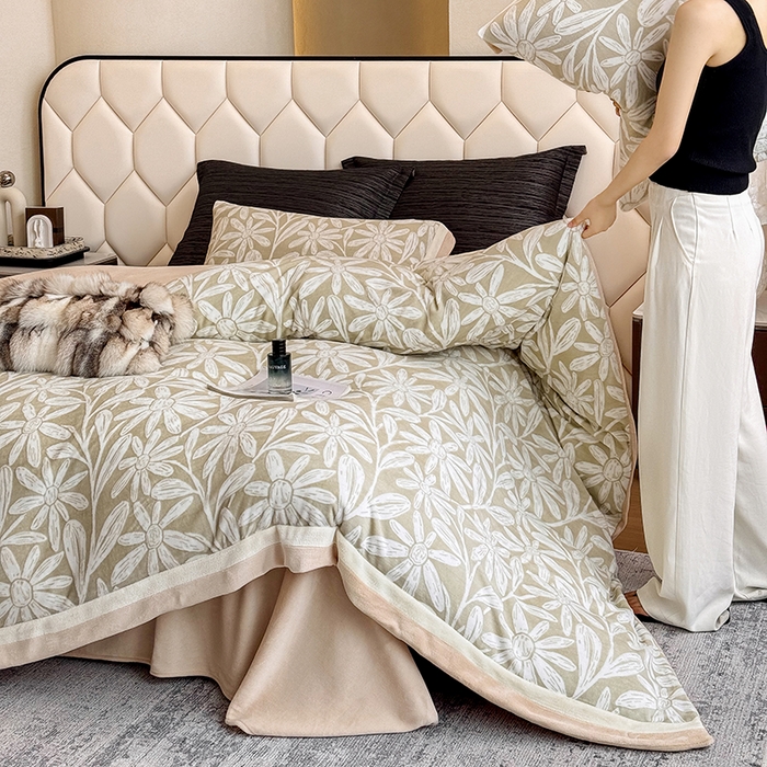 91家纺网 家纺一手货源 找家纺 若未家居 LOVEWE HOUSE 2025新款220高克重牛奶绒色烂双拼四件套 向阳花