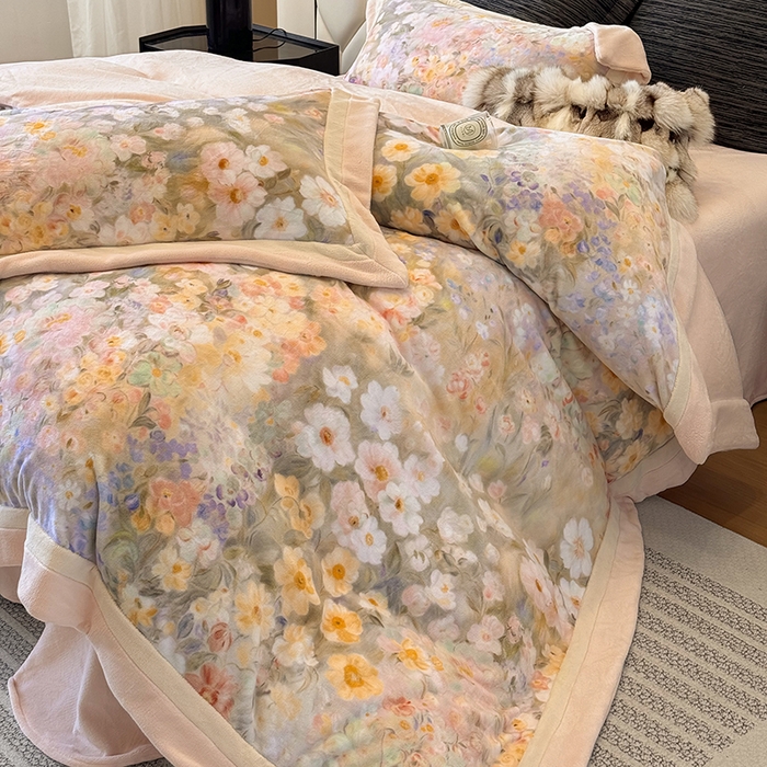 91家纺网 家纺一手货源 找家纺 若未家居 LOVEWE HOUSE 2025新款250克全消光数码印花牛奶绒双拼角四件套 一路繁花-粉