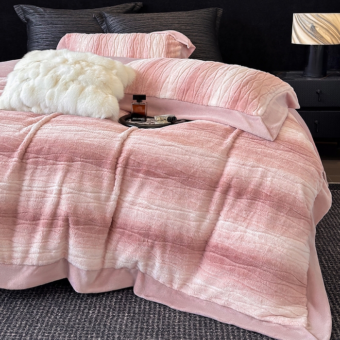 91家纺网 家纺一手货源 找家纺 （总）若未家居 LOVEWE HOUSE 2025新款阿尔卑斯丹麦渐变山脉系风格貂四件套