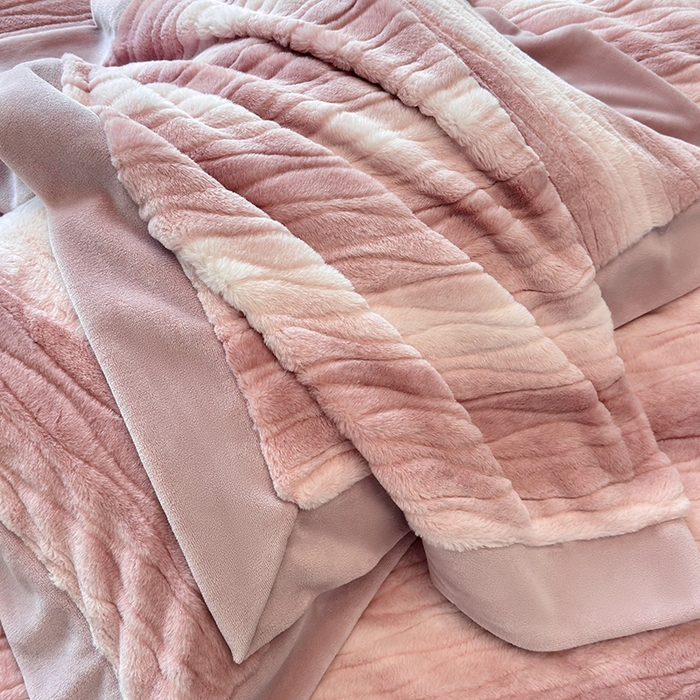 91家纺网 家纺一手货源 找家纺 （总）若未家居 LOVEWE HOUSE 2025新款阿尔卑斯丹麦渐变山脉系风格貂四件套