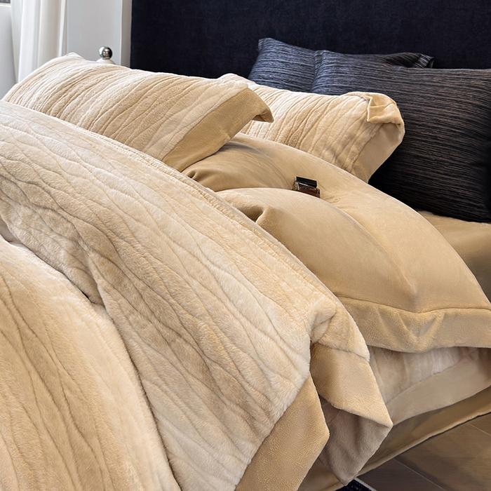 91家纺网 家纺一手货源 找家纺 若未家居 LOVEWE HOUSE 2025新款阿尔卑斯丹麦渐变山脉系风格貂四件套 浅卡其