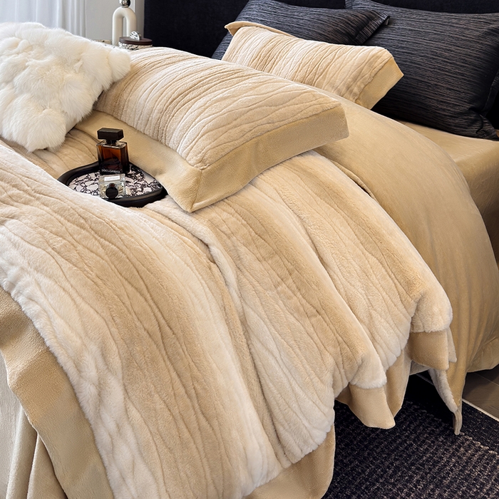 91家纺网 家纺一手货源 找家纺 若未家居 LOVEWE HOUSE 2025新款阿尔卑斯丹麦渐变山脉系风格貂四件套 浅卡其