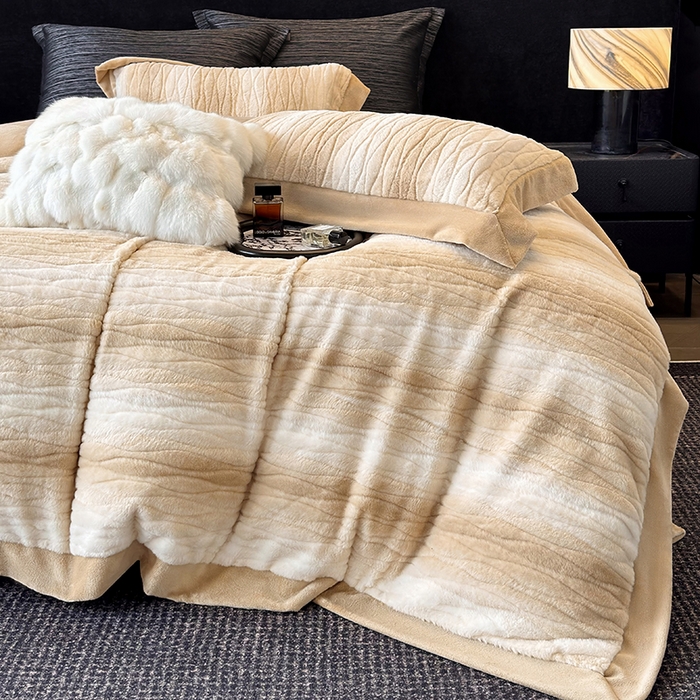 91家纺网 家纺一手货源 找家纺 若未家居 LOVEWE HOUSE 2025新款阿尔卑斯丹麦渐变山脉系风格貂四件套 浅卡其