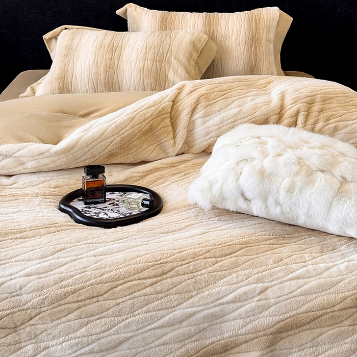 91家纺网 家纺一手货源 找家纺 若未家居 LOVEWE HOUSE 2025新款阿尔卑斯丹麦渐变山脉系风格貂四件套 浅卡其