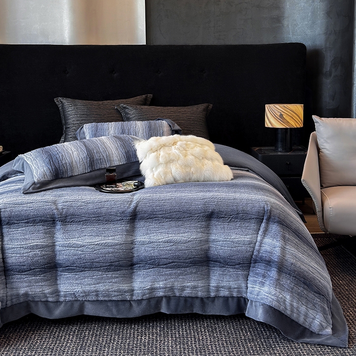 91家纺网 家纺一手货源 找家纺 若未家居 LOVEWE HOUSE 2025新款阿尔卑斯丹麦渐变山脉系风格貂四件套 青呆蓝