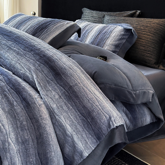 91家纺网 家纺一手货源 找家纺 若未家居 LOVEWE HOUSE 2025新款阿尔卑斯丹麦渐变山脉系风格貂四件套 青呆蓝