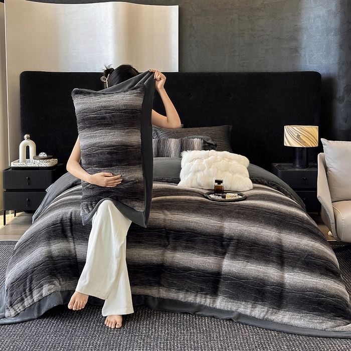 若未家居 LOVEWE HOUSE 2025新款阿尔卑斯丹麦渐变山脉系风格貂四件套 雾面黑