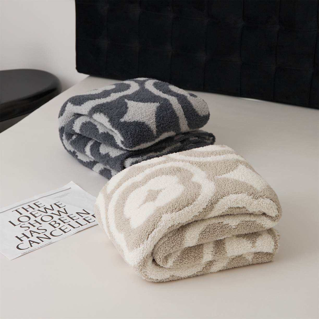 91家纺网 家纺一手货源 找家纺 暖绵绵家纺 新款半边绒几何图案复古韵味针织毯-卡辛（最低零售价：173元） 组合图